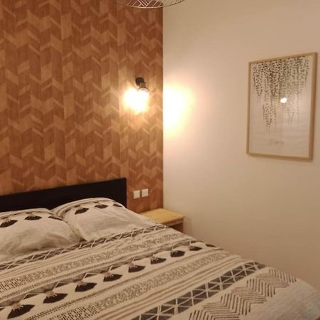 Gonnelles Appartement T3 Centre Ville Rdc D أجان المظهر الخارجي الصورة