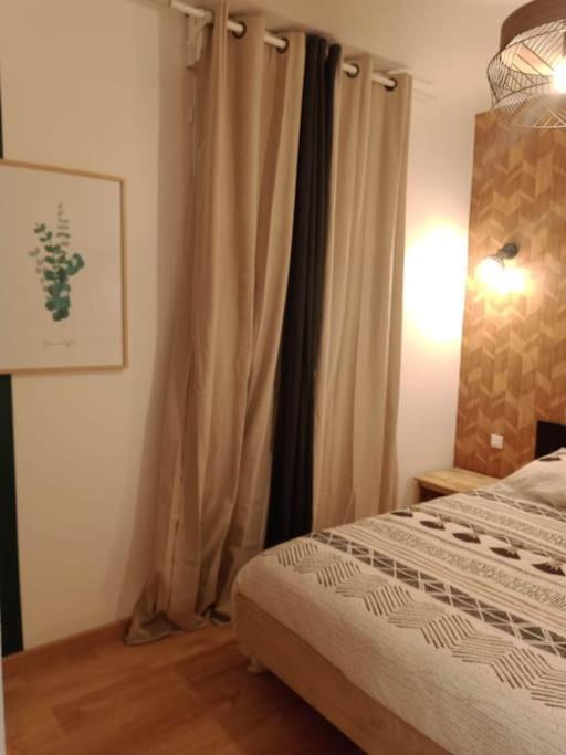 Gonnelles Appartement T3 Centre Ville Rdc D أجان المظهر الخارجي الصورة